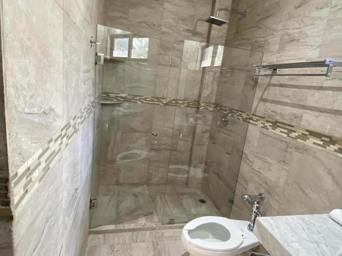 Cuxos Hotel Beachfront Исла Мухерес Екстериор снимка