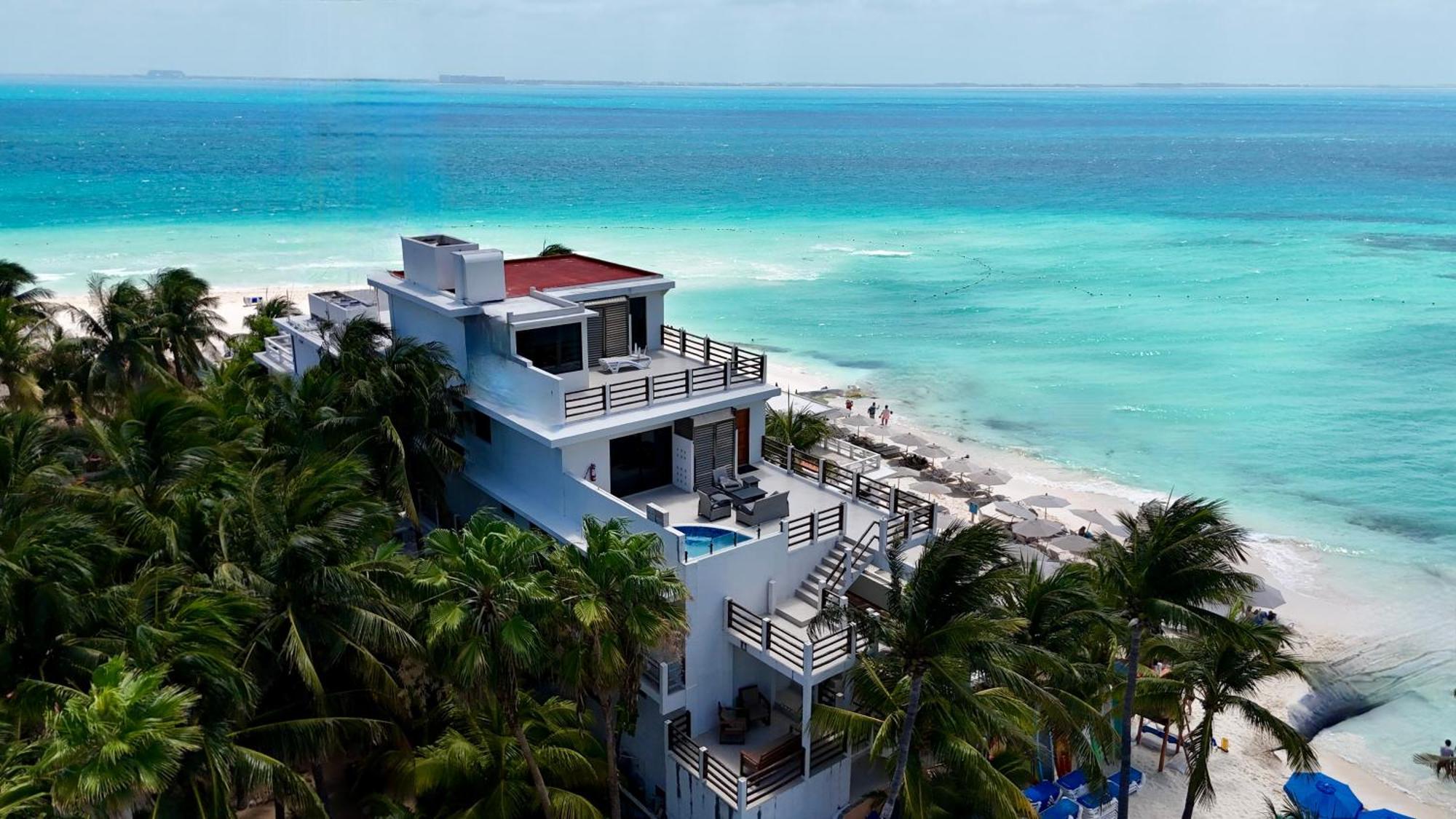Cuxos Hotel Beachfront Исла Мухерес Екстериор снимка